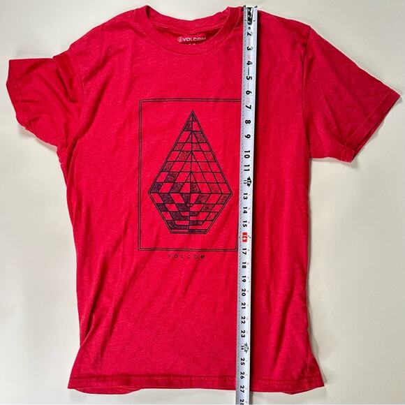 Heather Red Volcome Stone T-Shirt in Size Medium - Picture 7 of 7